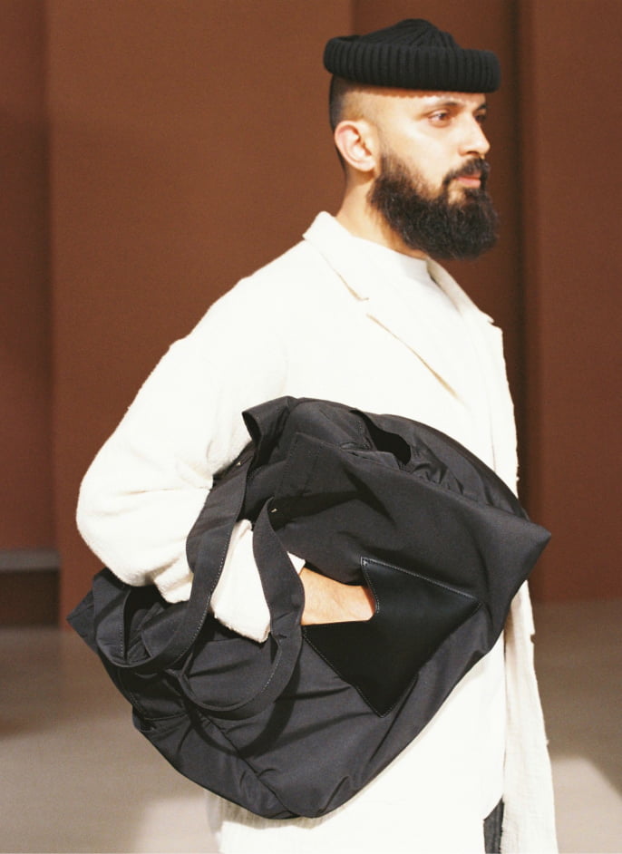 DOLLY TOTE BAG | BLACK