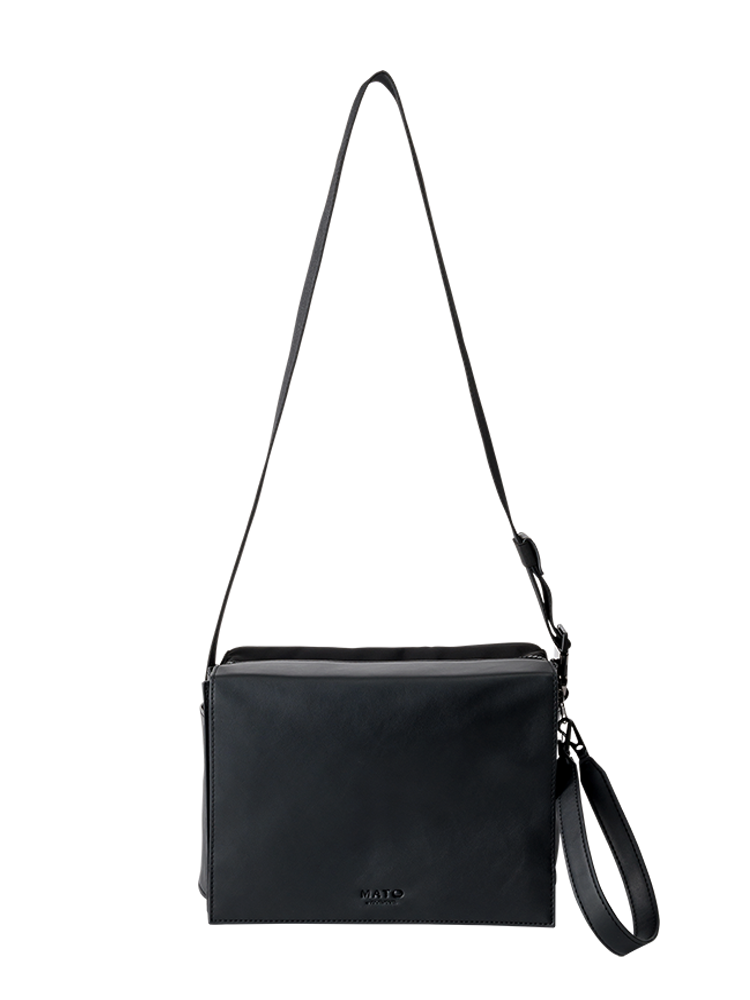 防汚ポケット付きワイプスショルダーバッグ