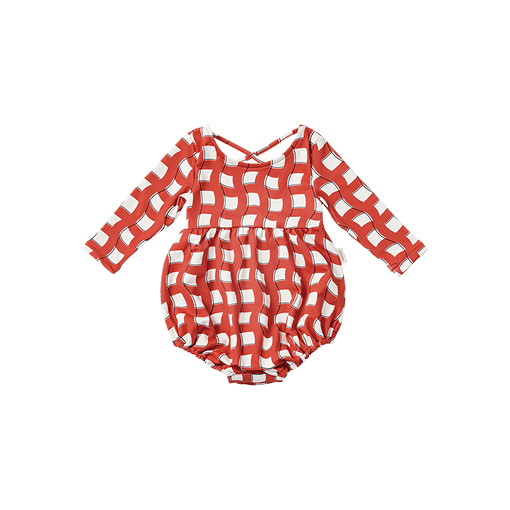 https://cdn.marlmarl.com/pub/assets/img/feature/2025ss/april/swimwear grid wave red