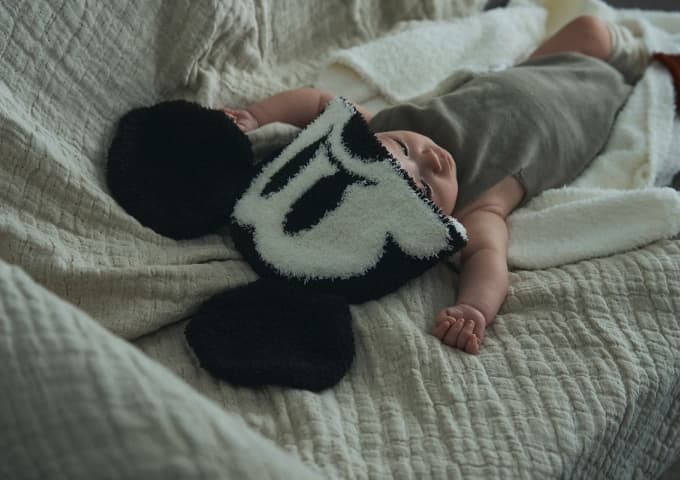 hooded blanket / Mickey