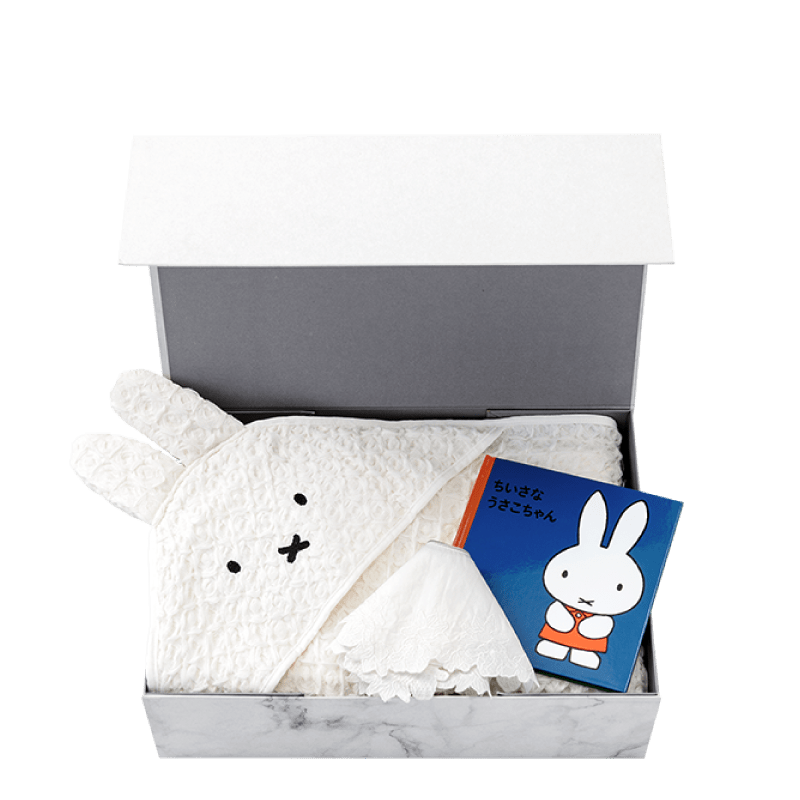 東ちなつさんのgiftbox