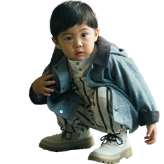 alto 2 greyを着用した男の子(Kids) | MARLMARL