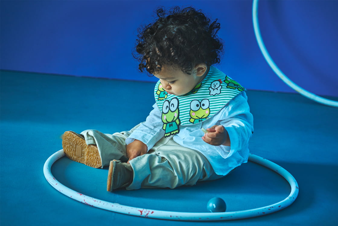 pop-out bib / KEROKEROKEROPPI