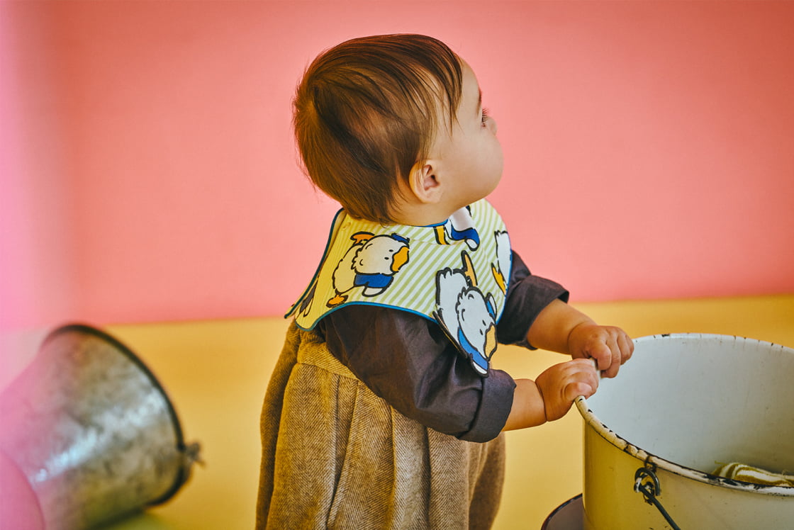 pop-out bib / AHIRUNOPEKKLE