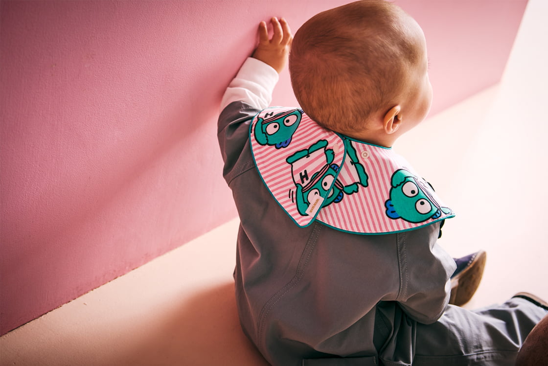 pop-out bib / HANGYODON