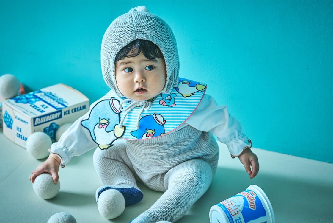 pop-out bib / TUXEDOSAM