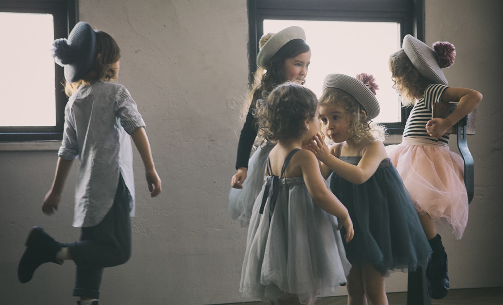 Available in 6 colors, perfect for everyday use and special occasions!