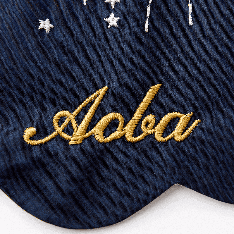 MARLMARLの名入れ刺しゅうについて お名前刺しゅうがオーダーできます。世界に１枚だけの、特別なギフトになります。