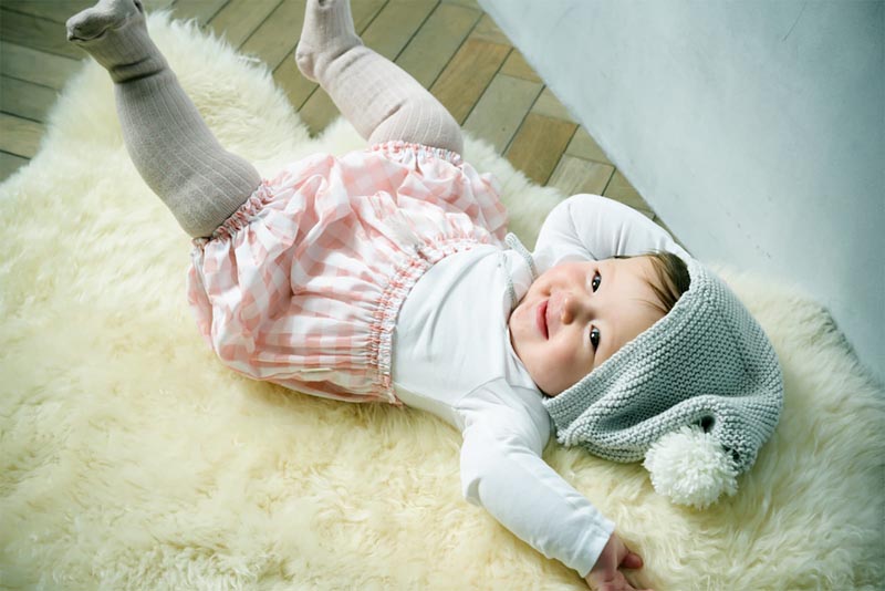 ブルマ 2 daisy pinkを穿いている女の子