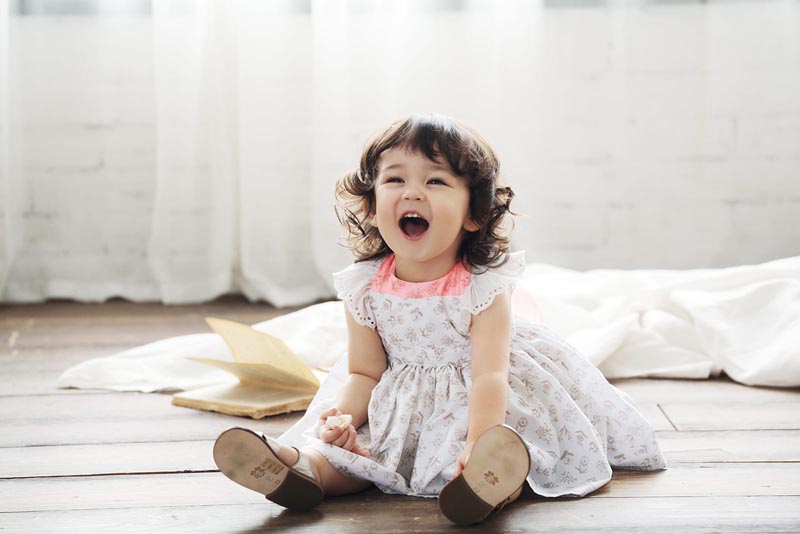 マールマール 女の子用お食事エプロン