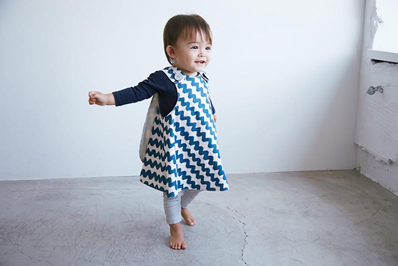 マールマール 女の子用お食事エプロン