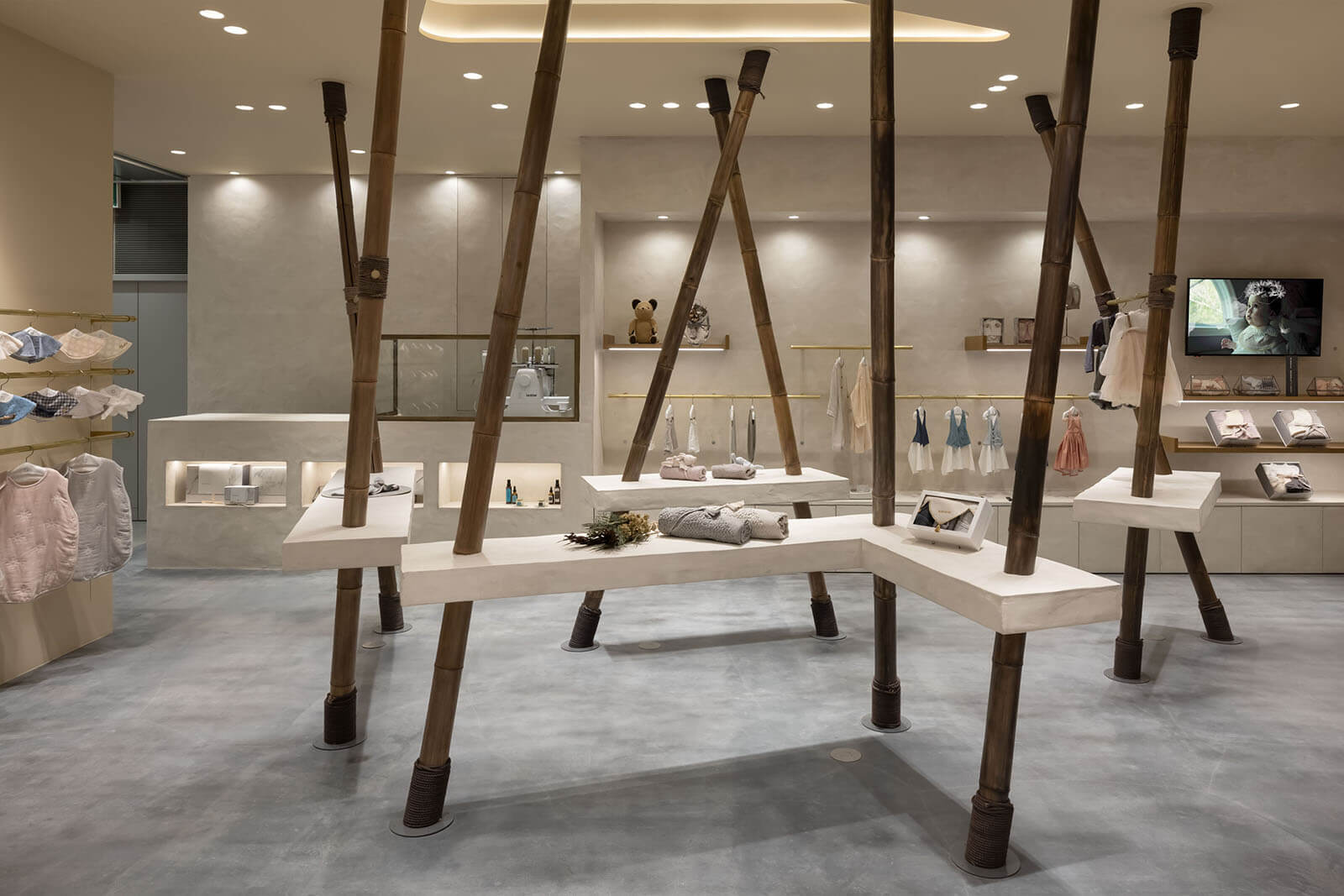 MARLMARL GINZA SIX店・MATO by MARLMARL GINZA SIX店