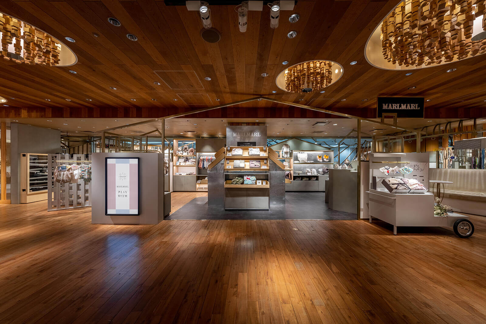 MARLMARL 伊勢丹新宿店