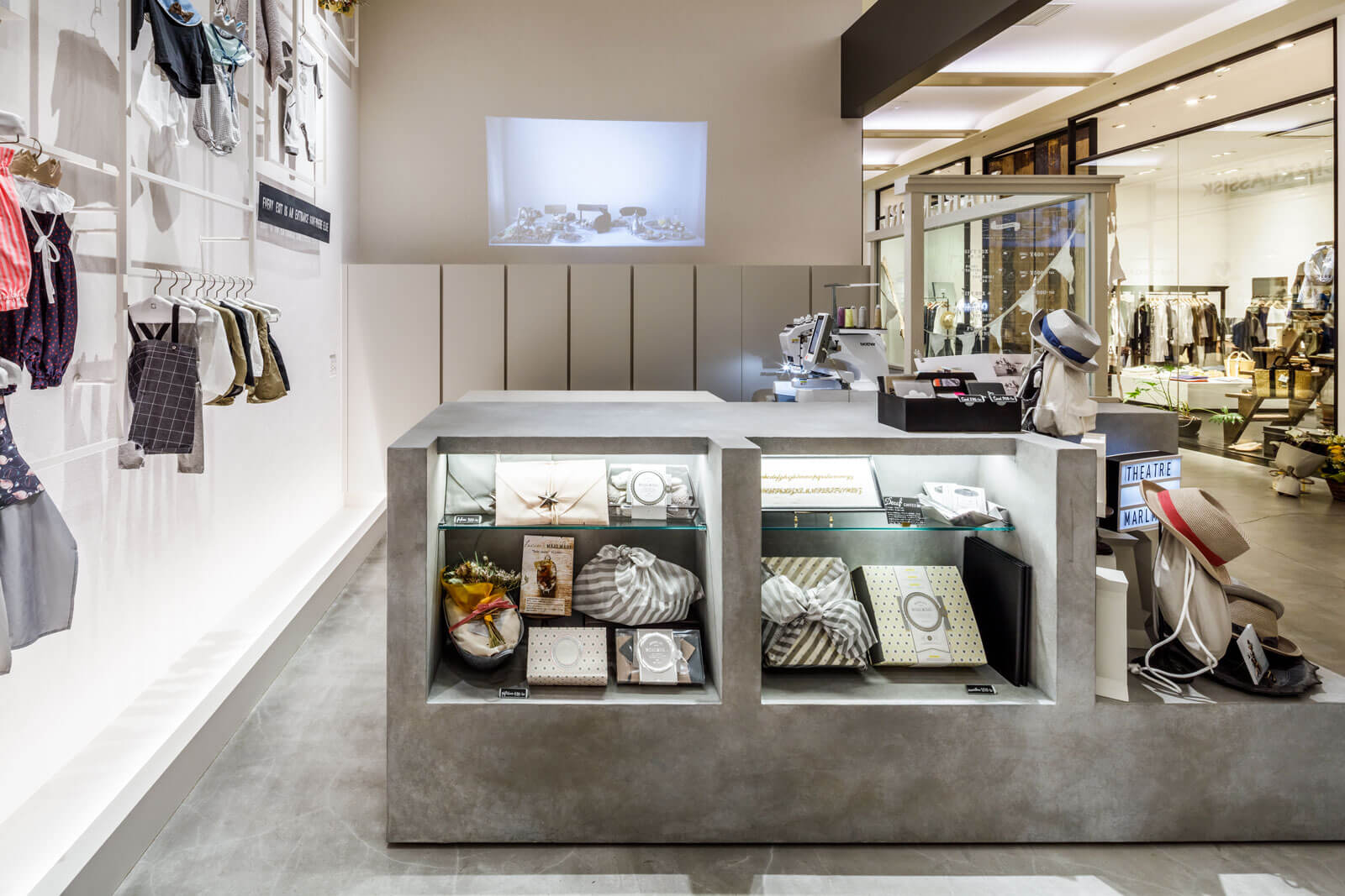 MARLMARL 横浜みなとみらい店