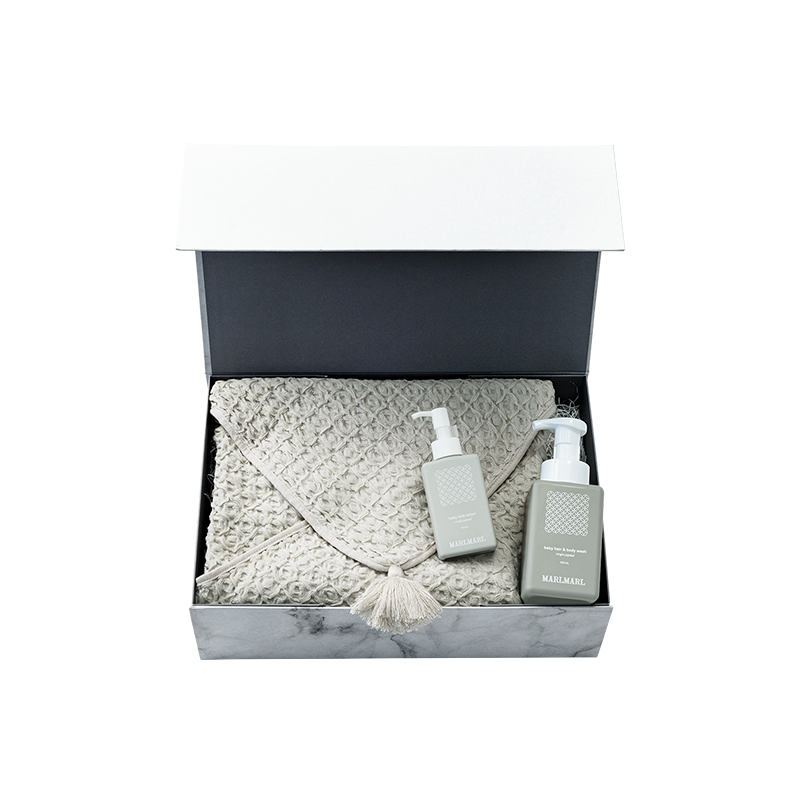 ボディーウォッシュ＋ミルクローション＋フード付きタオル