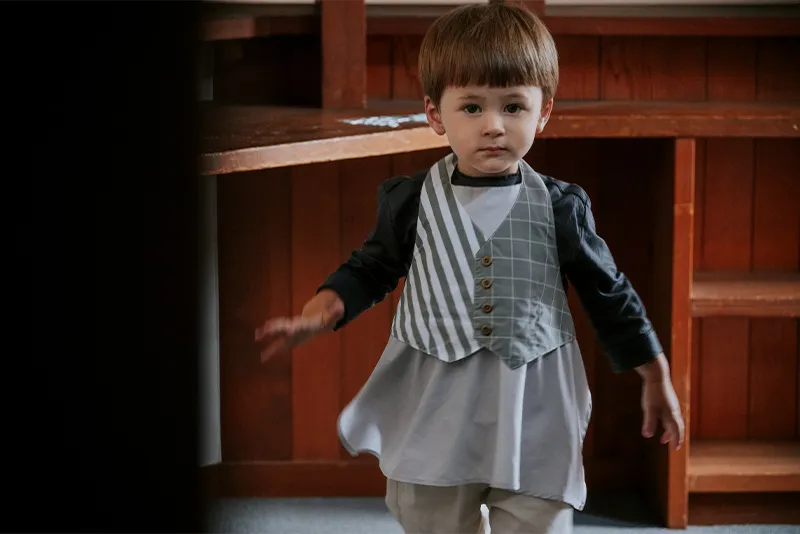 マールマール お食事エプロン garcon 4 graph