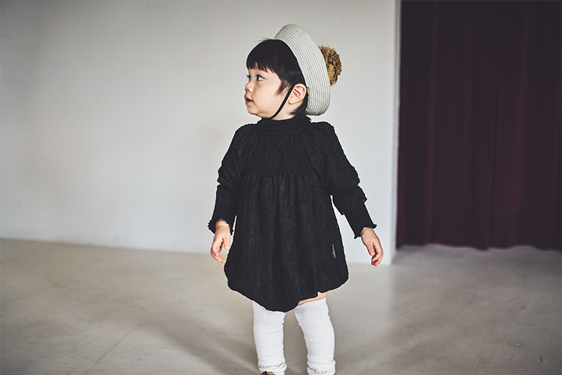 pompadour rompers 5 leaf black | ギフト・スタイ・出産祝いの