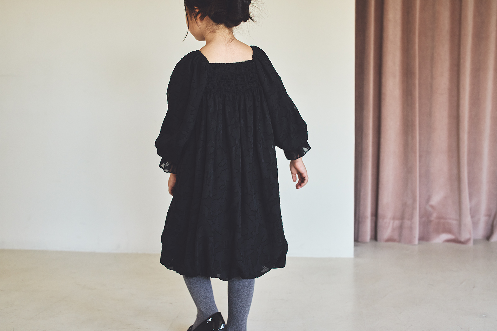 pompadour dress 5 leaf black | ギフト・スタイ・出産祝いのMARLMARL