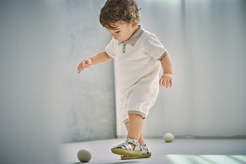 【MARLMARL】ニットロンパースknit polo rompers ai knit polo rompers shiro | ギフト・スタイ・出産祝いのMARLMARL