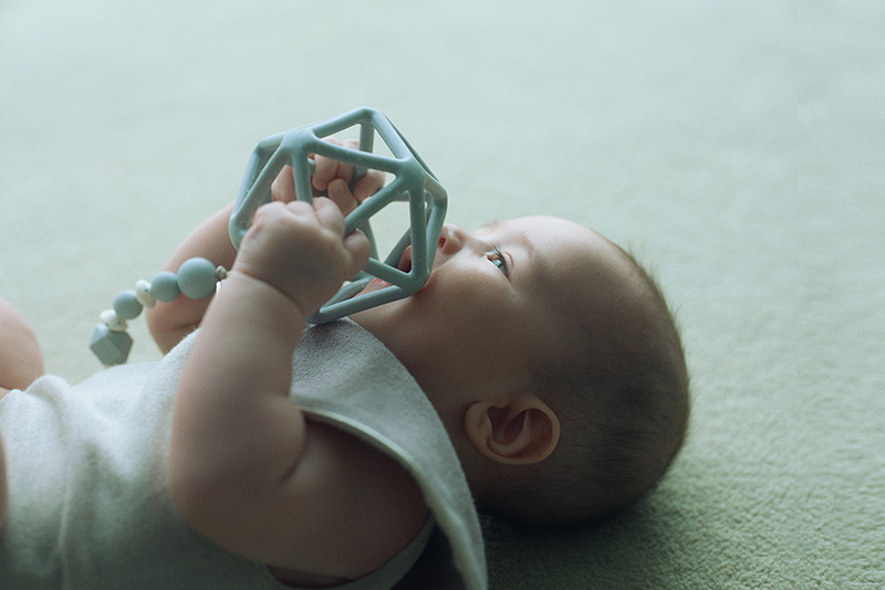シリコーン製ベビーボールpolygon ball dot blue