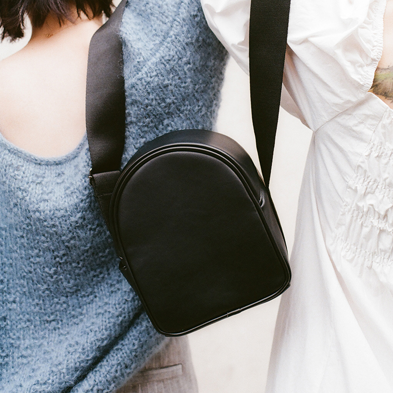 HONEYCOMB BAG BLACK