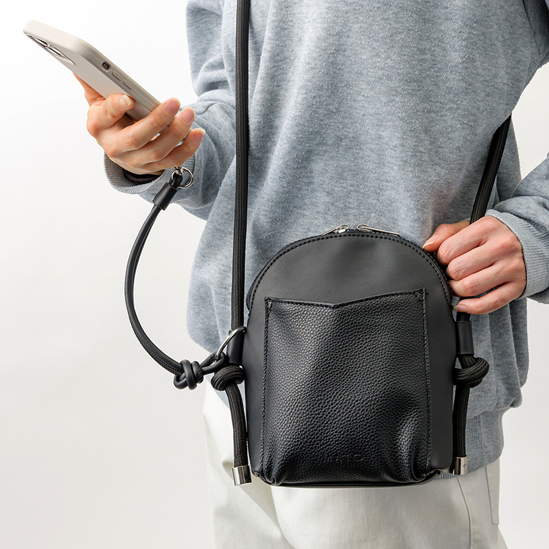 ZIPLINE PHONE BAG WHITE | ギフト・スタイ・出産祝いのMARLMARL