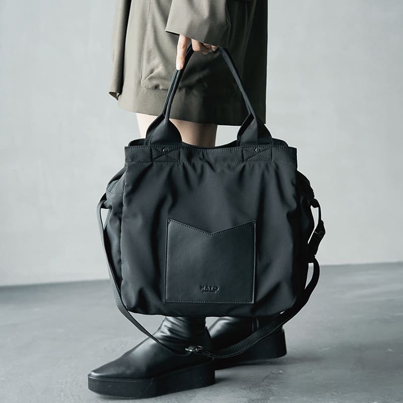 DOLLY TOTE BAG M BLACK