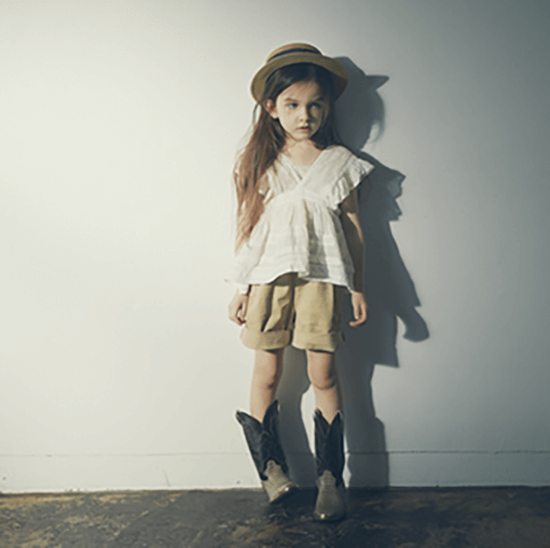 MARLMARLのshorts／ボーイッシュ・カジュアルに偏りがちな女の子のパンツスタイルをかわいく、品のあるおしゃれなアイテムに。