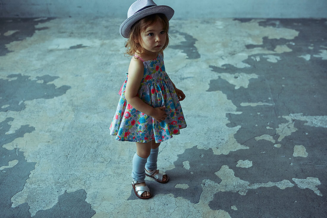 MARLMARL 鮮やかなカラーリングが見た目にも楽しいワンピースは、春夏のおでかけにぴったり。リゾートなどのバカンスにも映えます。