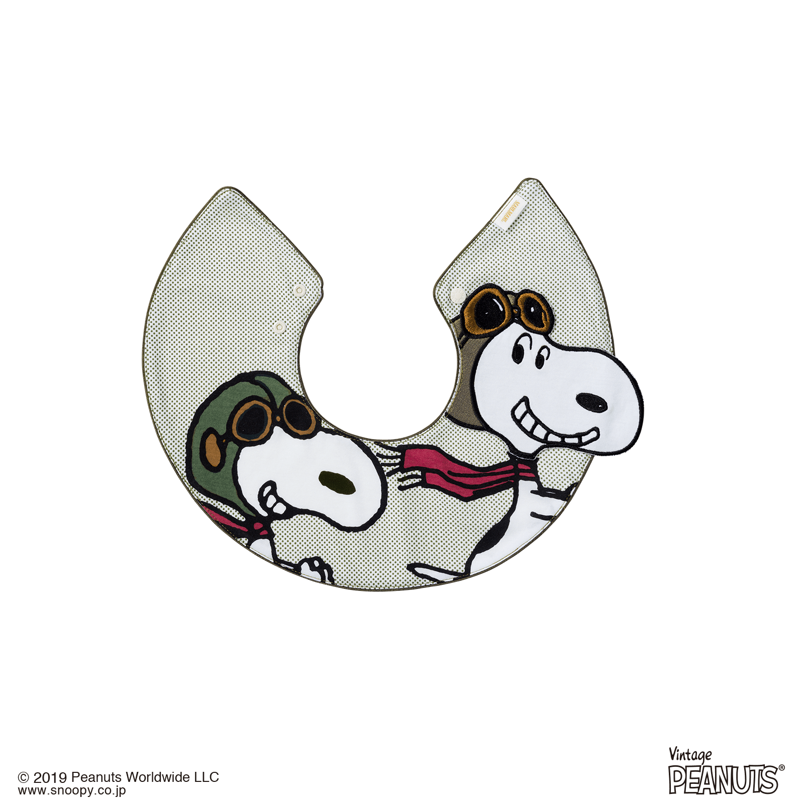 peanuts-6_flying_hero-1