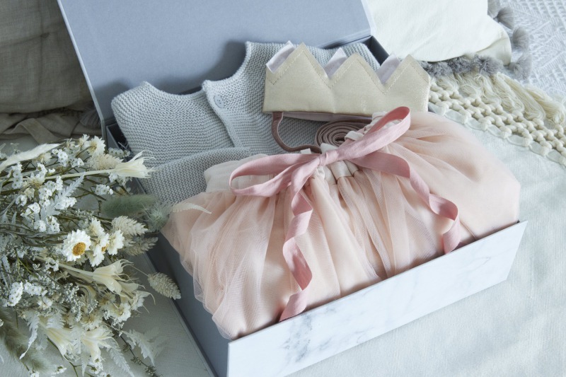 《星野リゾートと特別な旅をプロデュース》 MARLMARL 1st Birthday Trip｜出産祝い・ギフトならMARLMARLのスタイ