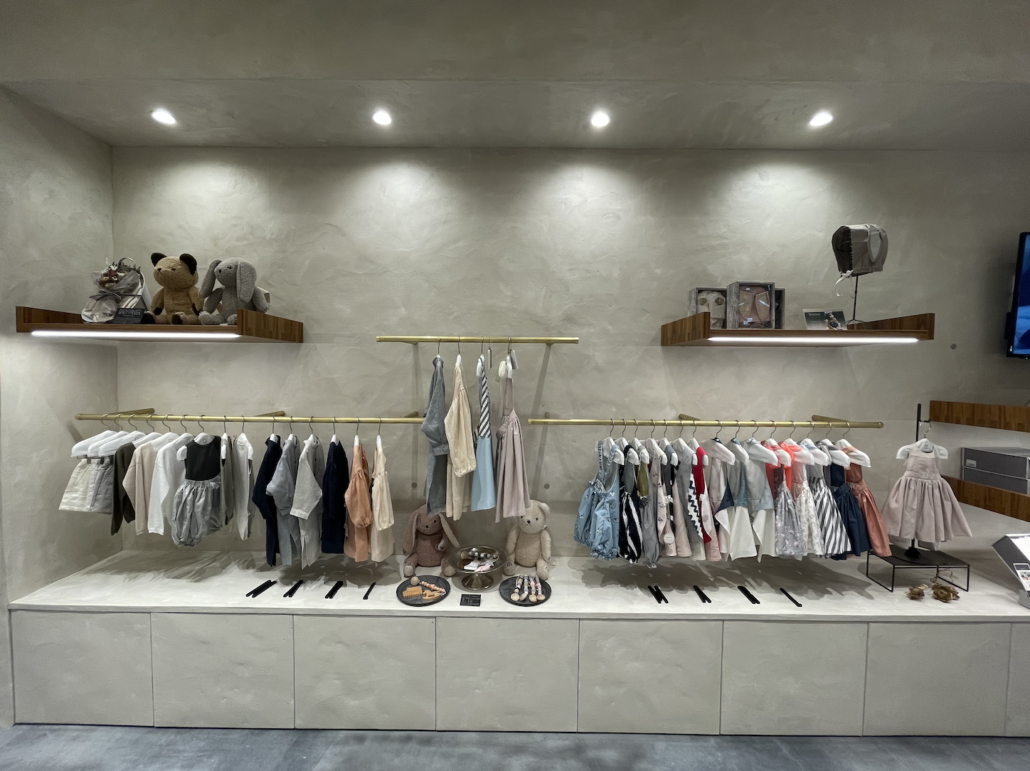 【子どもの未来もギフトする】GINZA SIX店 本日2店舗同時オープン！！ | 出産祝い・ギフトならMARLMARLのスタイ