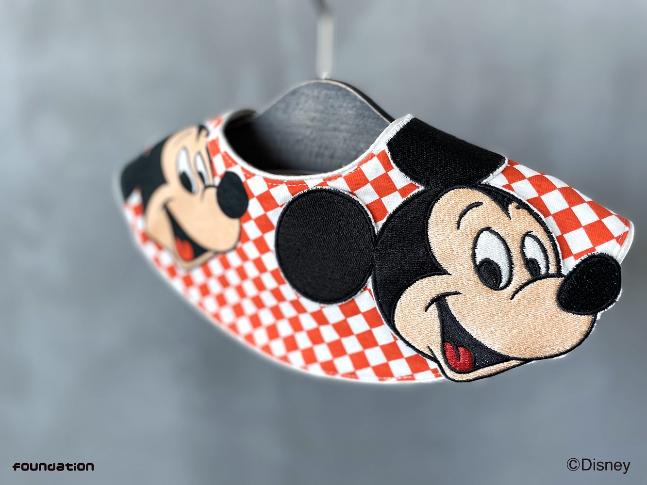 ＜阪急うめだ店限定＞ディズニー100周年を祝う限定スタイ発売