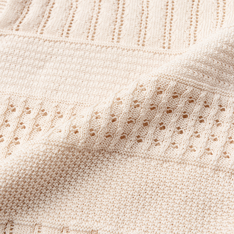 ＼夏をまとうサマーニット／こだわりの詰まったニットにフィーチャー